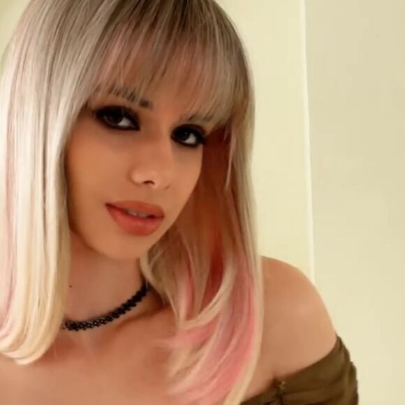 16 inch blond and pink high temperature  synthetic fibers wig .New. - Picture 1 of 9